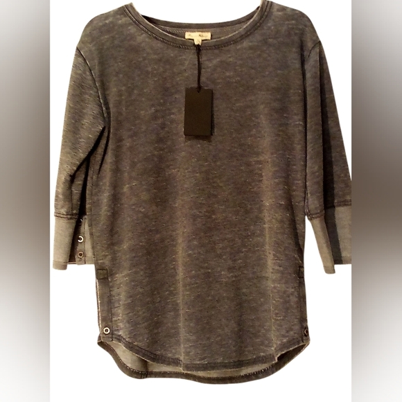 Jane & Delaney - NWT - Gray Blouse, Round Neck, Buttons On Cuffs & Both... - Picture 8 of 9